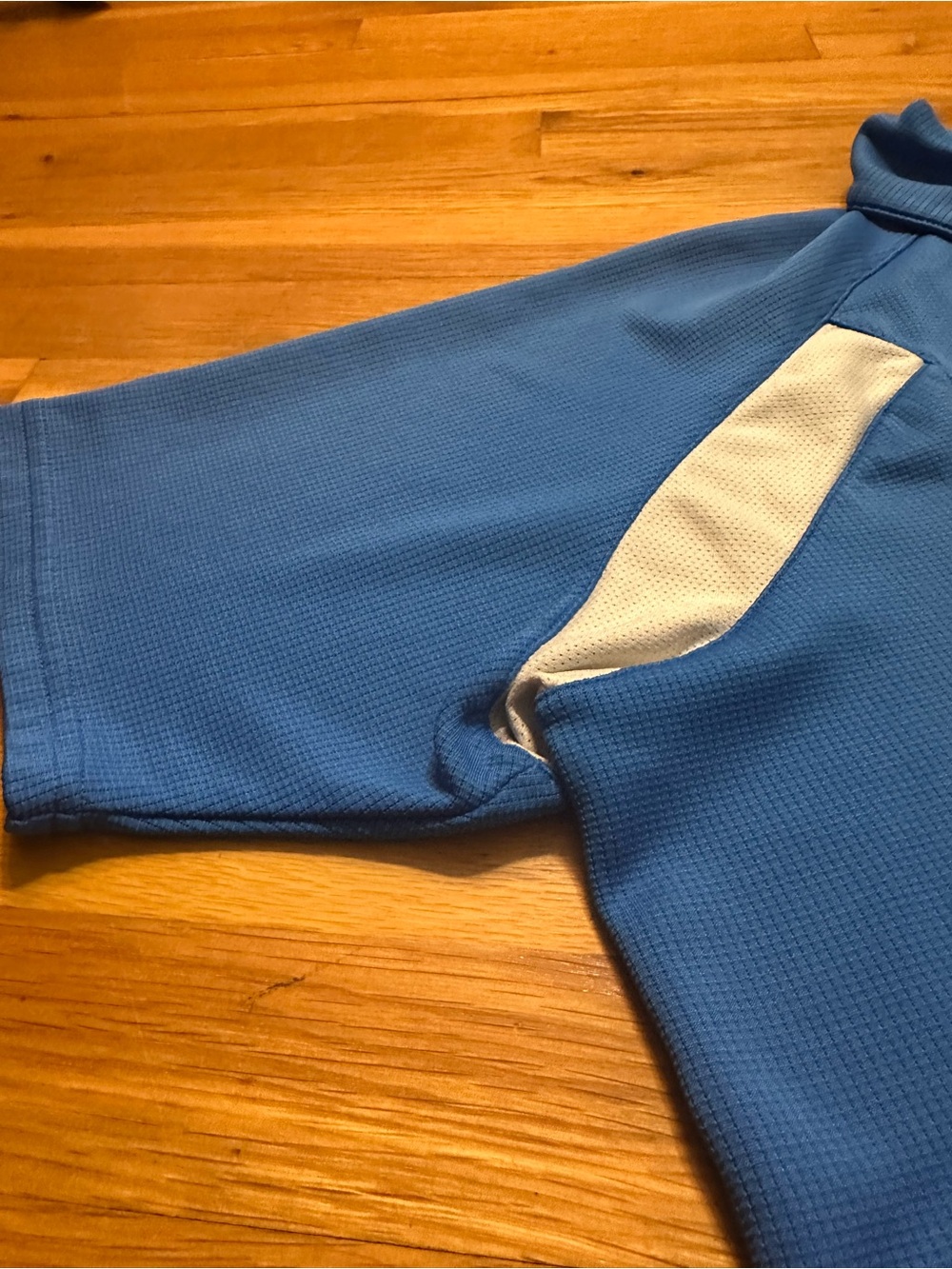 Nike Men’s Royal Blue Polo with White Shoulder Panels - Picture 5 of 8